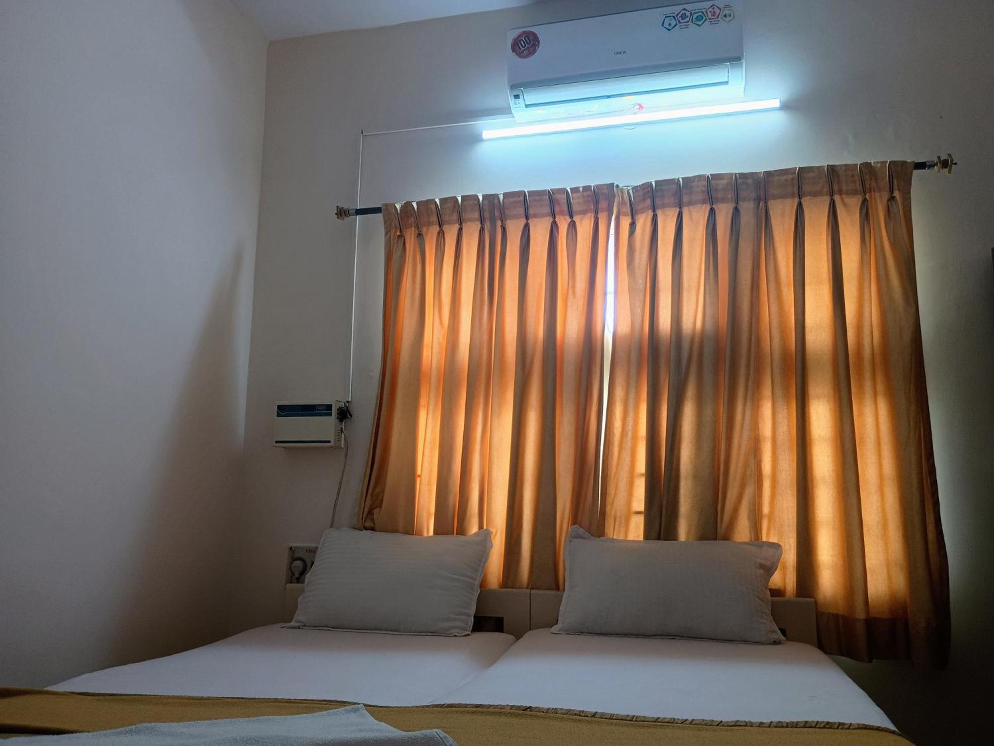 Arunai Grand - Sollinganallur Aparthotel