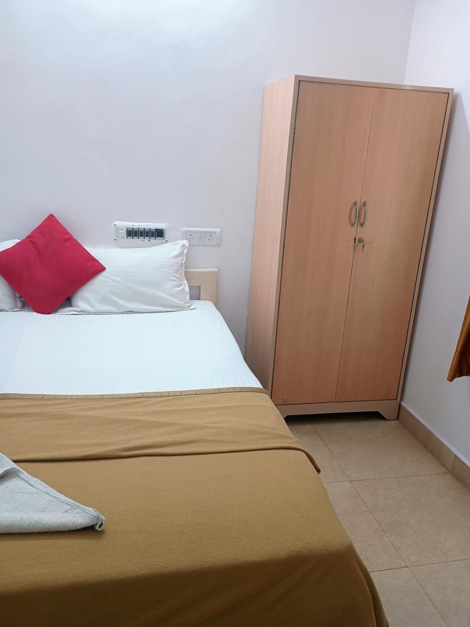 Aparthotel Arunai Grand - Sollinganallur