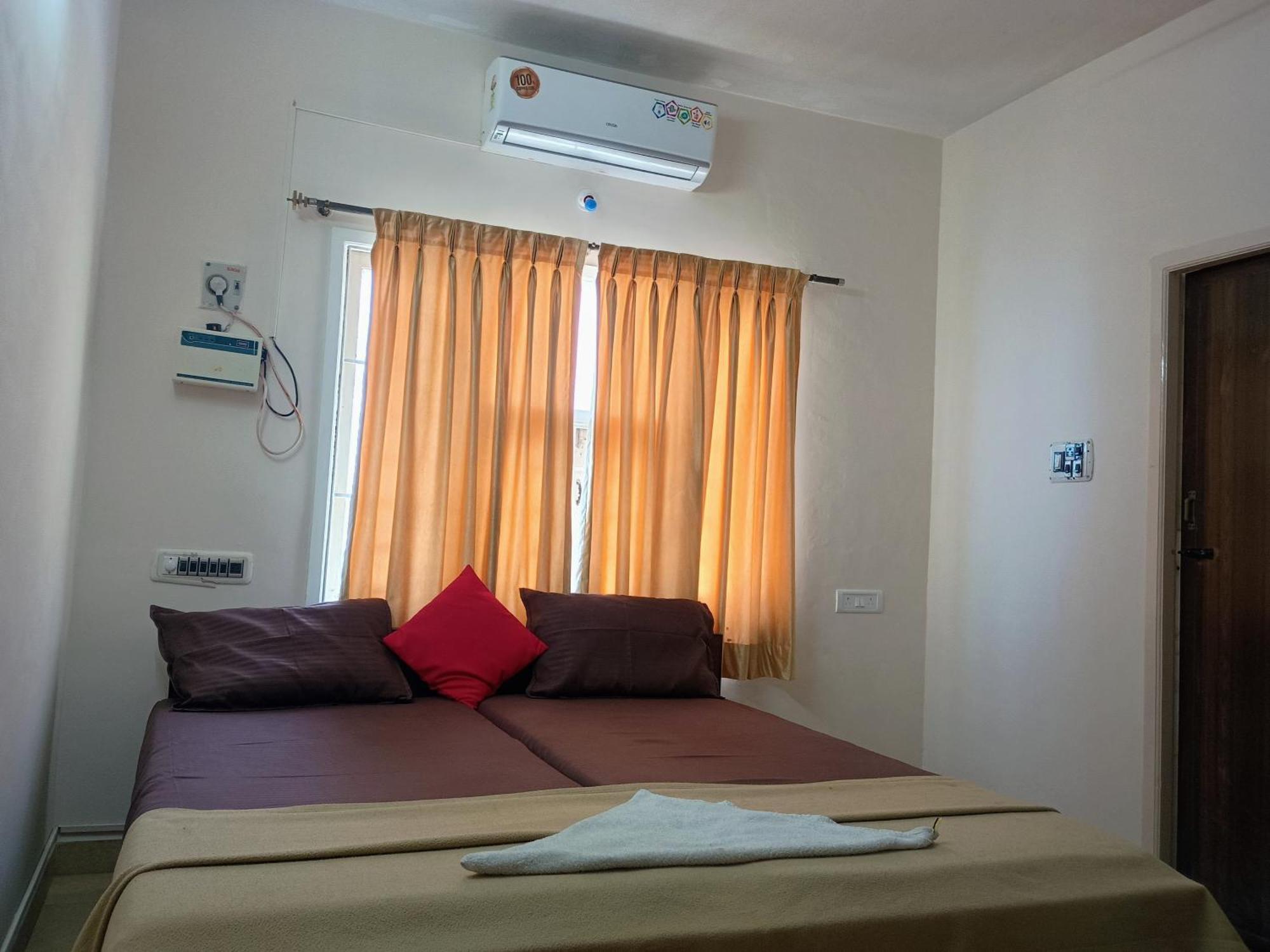 Arunai Grand - Sollinganallur Aparthotel Chennai