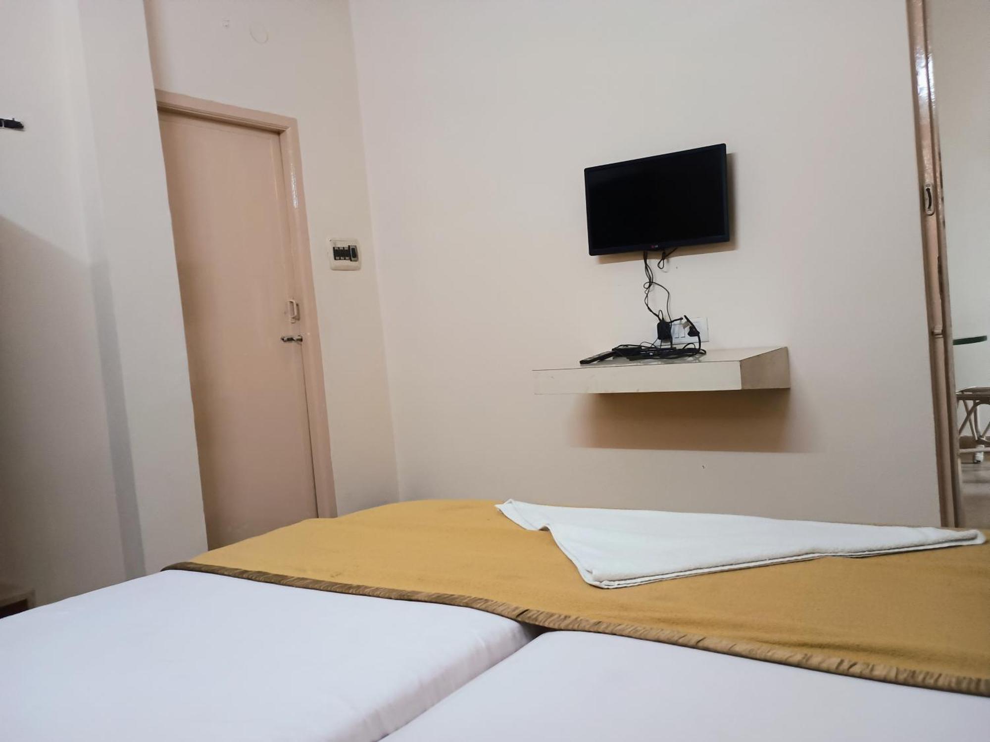 Arunai Grand - Sollinganallur Aparthotel